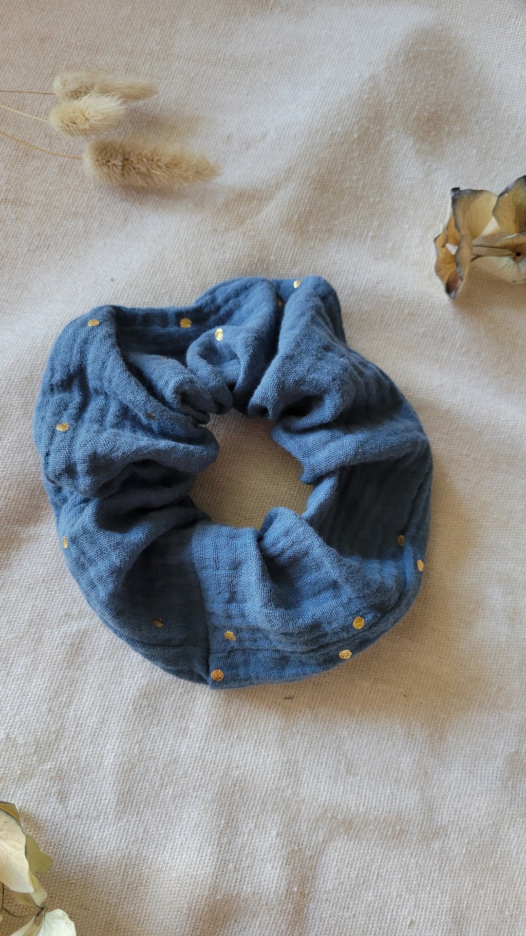 Chouchou en coton cousu main – Accessoire cheveux pratique et durable