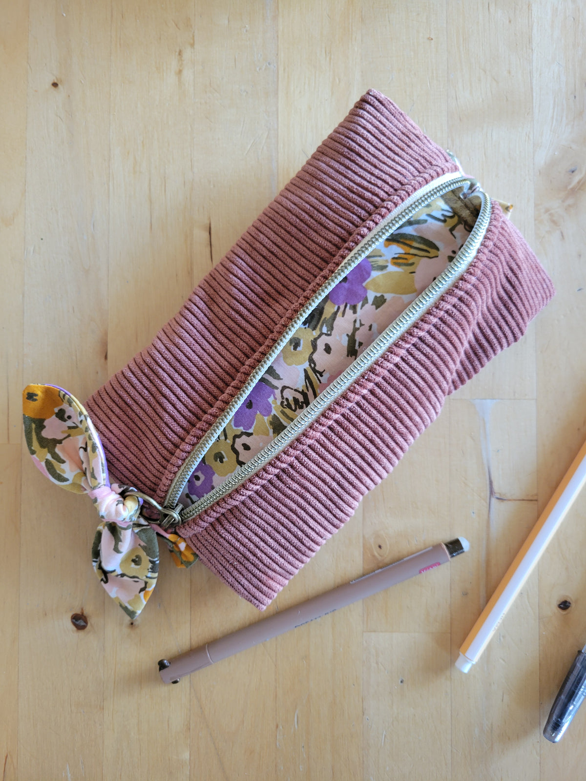 Trousse élastiquée pour carnet ou planner – L'accessoire indispensable pour les amoureux de l'organisation