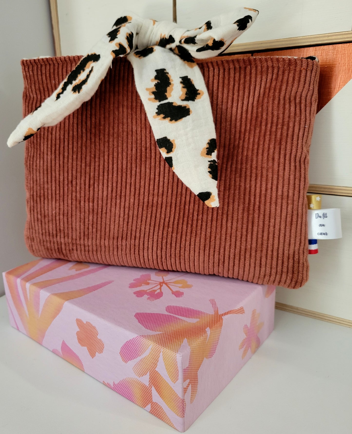 Pochette à livres de poche - fermeture ruban