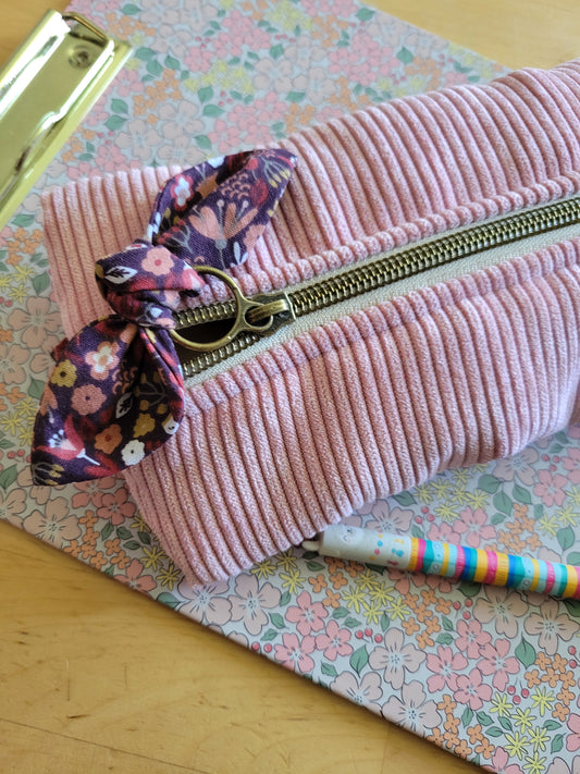 Trousse élastiquée pour carnet ou planner – L'accessoire indispensable pour les amoureux de l'organisation