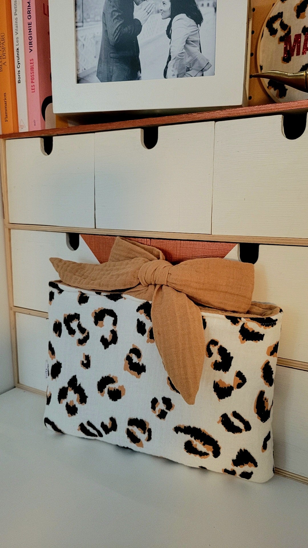 Pochette à livres de poche - fermeture ruban